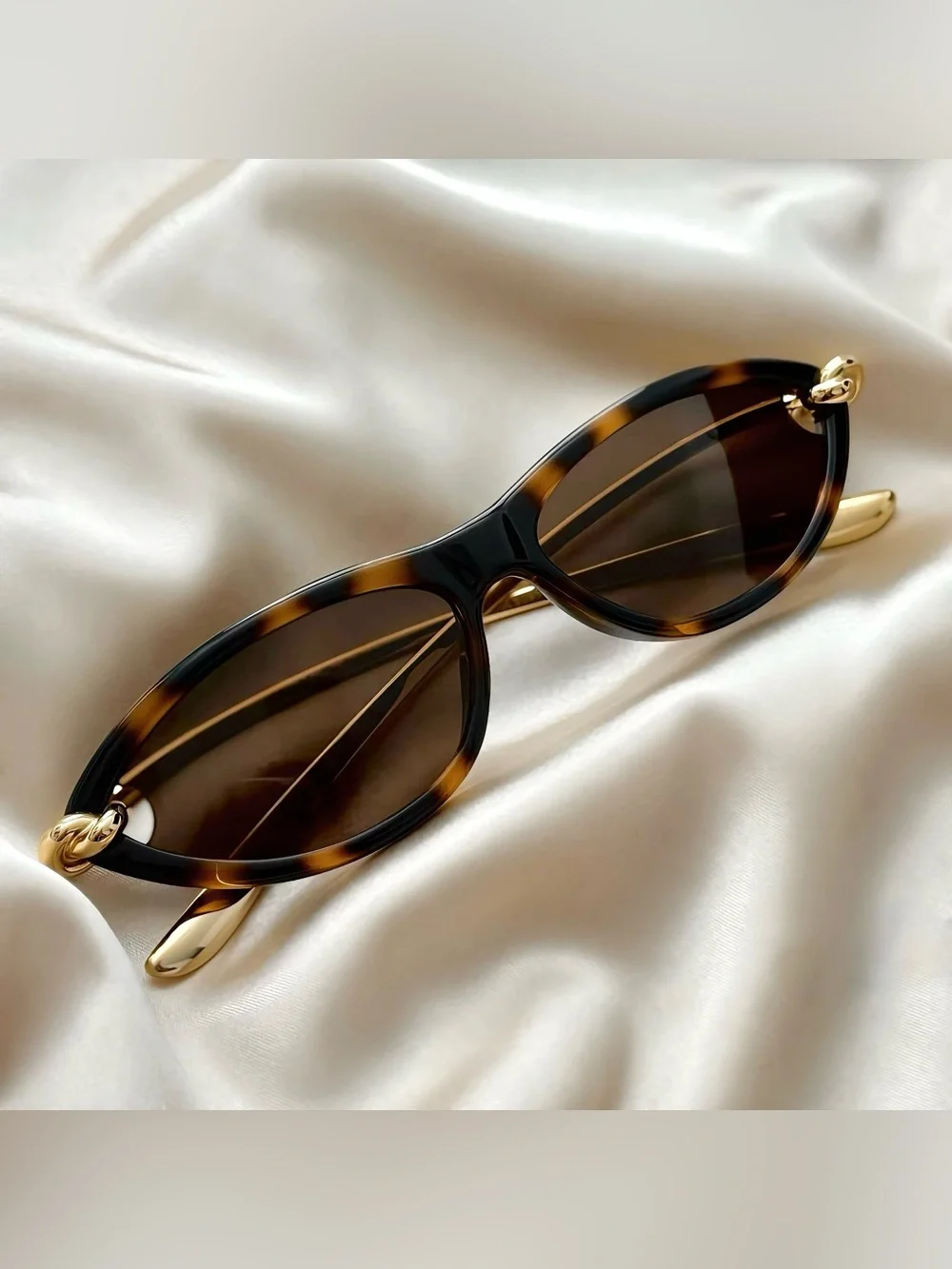 AUTHENTIC BOTTEGA VENETA BV1390S CAT-EYE SUNGLASSES – HAVANA WITH GOLD